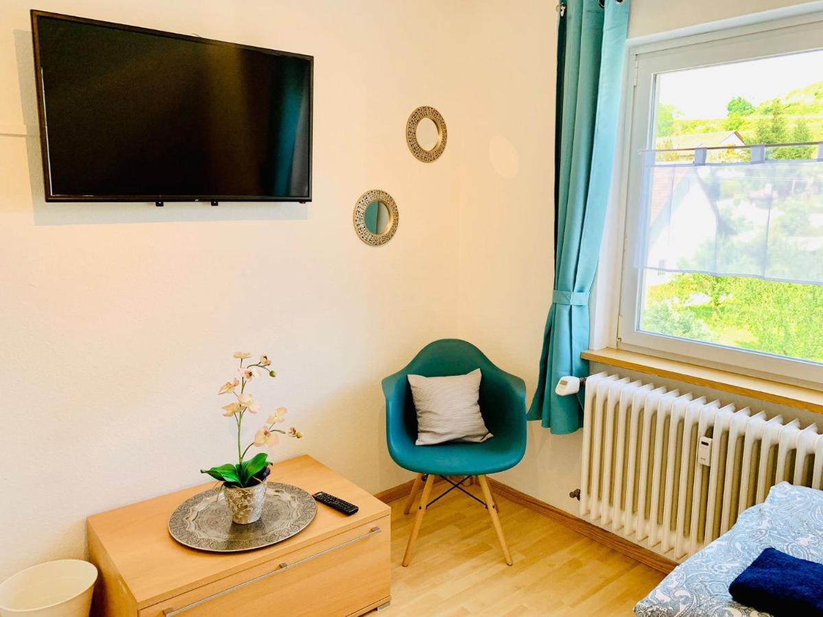 Ferienwohnung Liesel - Kuche, Bad, Wlan, 3 Schlafzimmer, Parkplatz Malterdingen Exterior foto