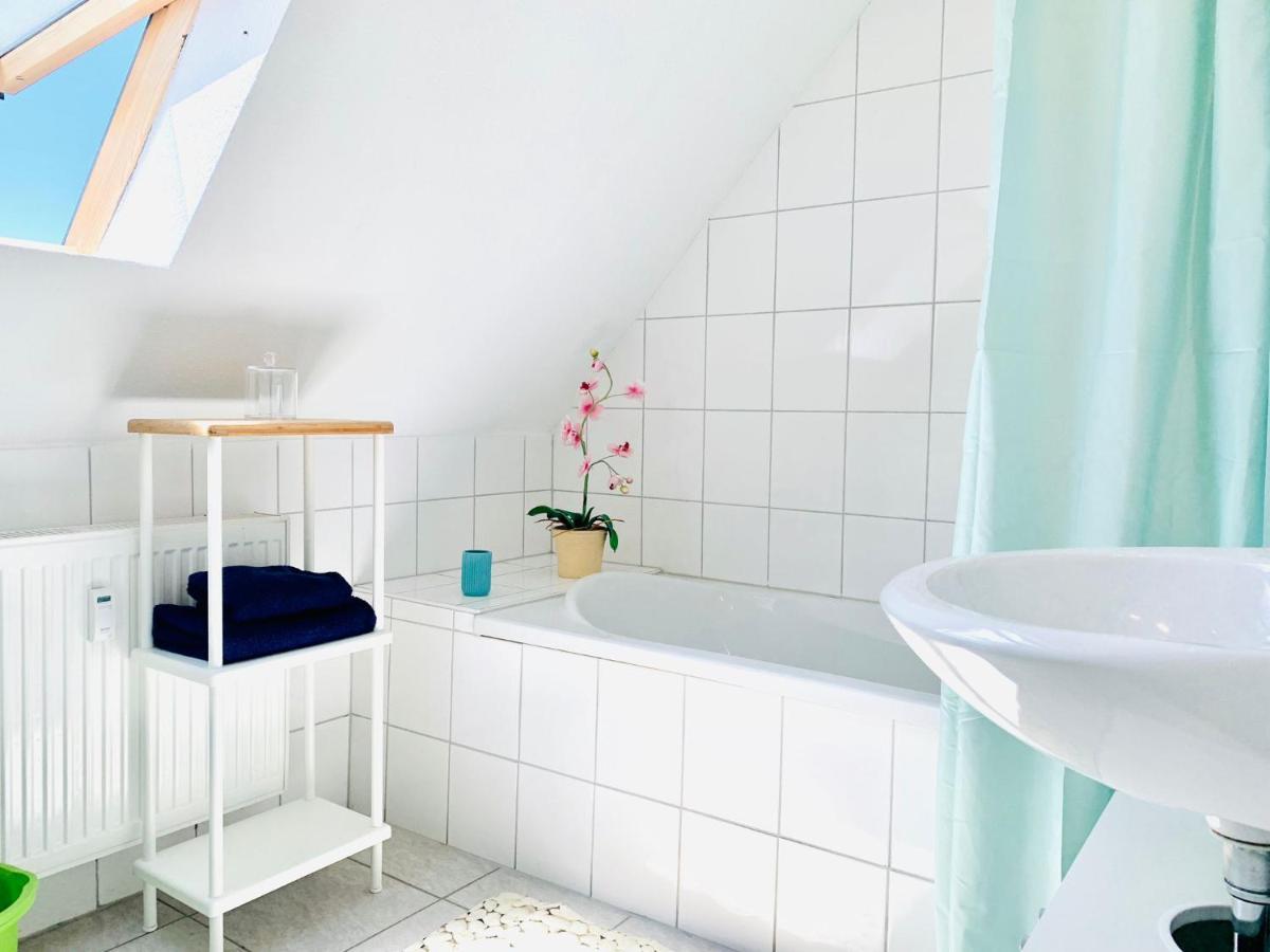 Ferienwohnung Liesel - Kuche, Bad, Wlan, 3 Schlafzimmer, Parkplatz Malterdingen Exterior foto